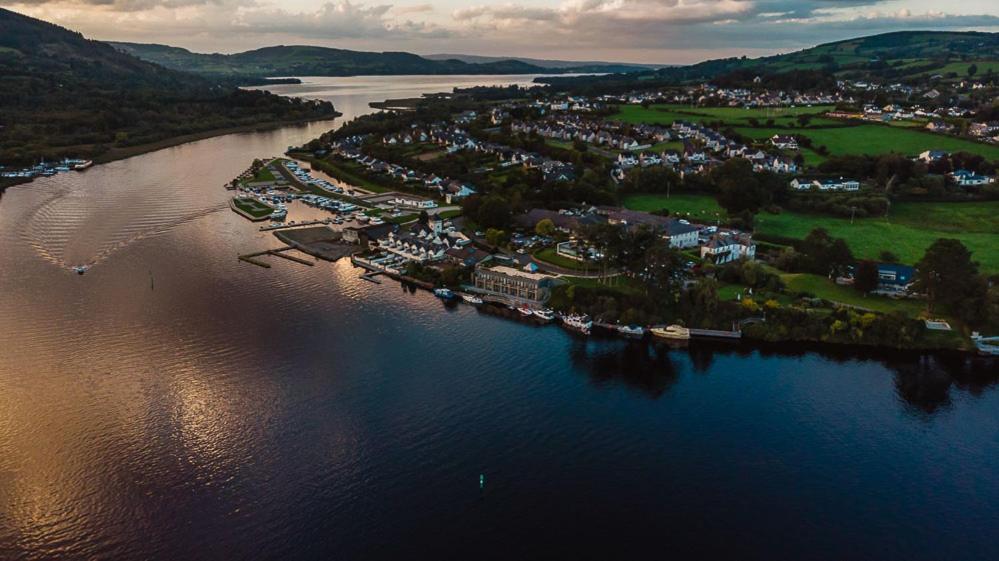 The Lakeside Hotel & Leisure Centre Killaloe Zewnętrze zdjęcie