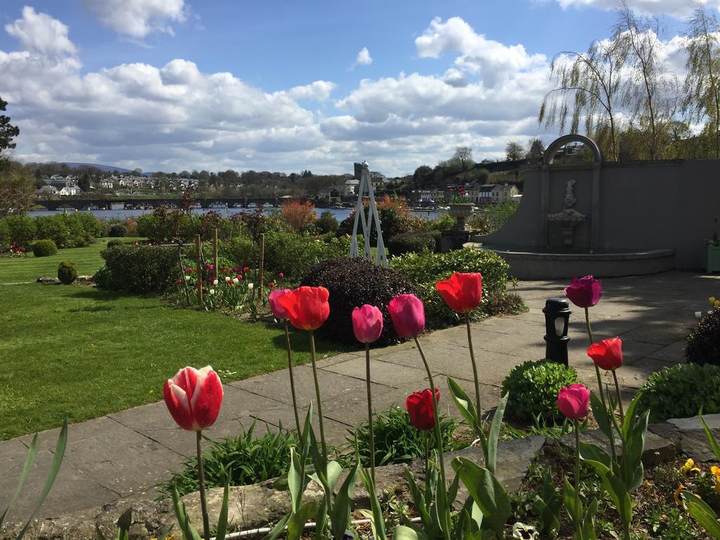 The Lakeside Hotel & Leisure Centre Killaloe Zewnętrze zdjęcie